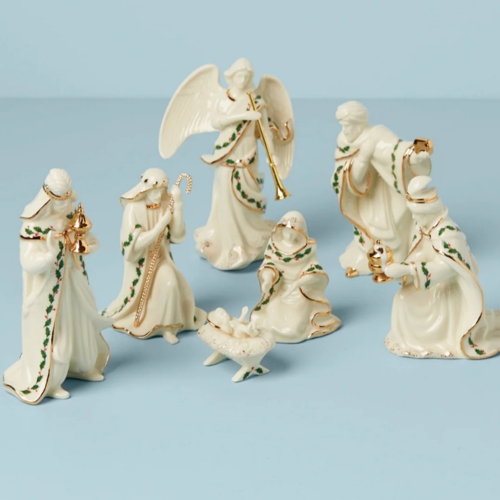 Lenox Mini Nativity Set 7 Piece Xmas Scene Porcelain W 24k Gold Accents W Holly - Picture 2 of 16